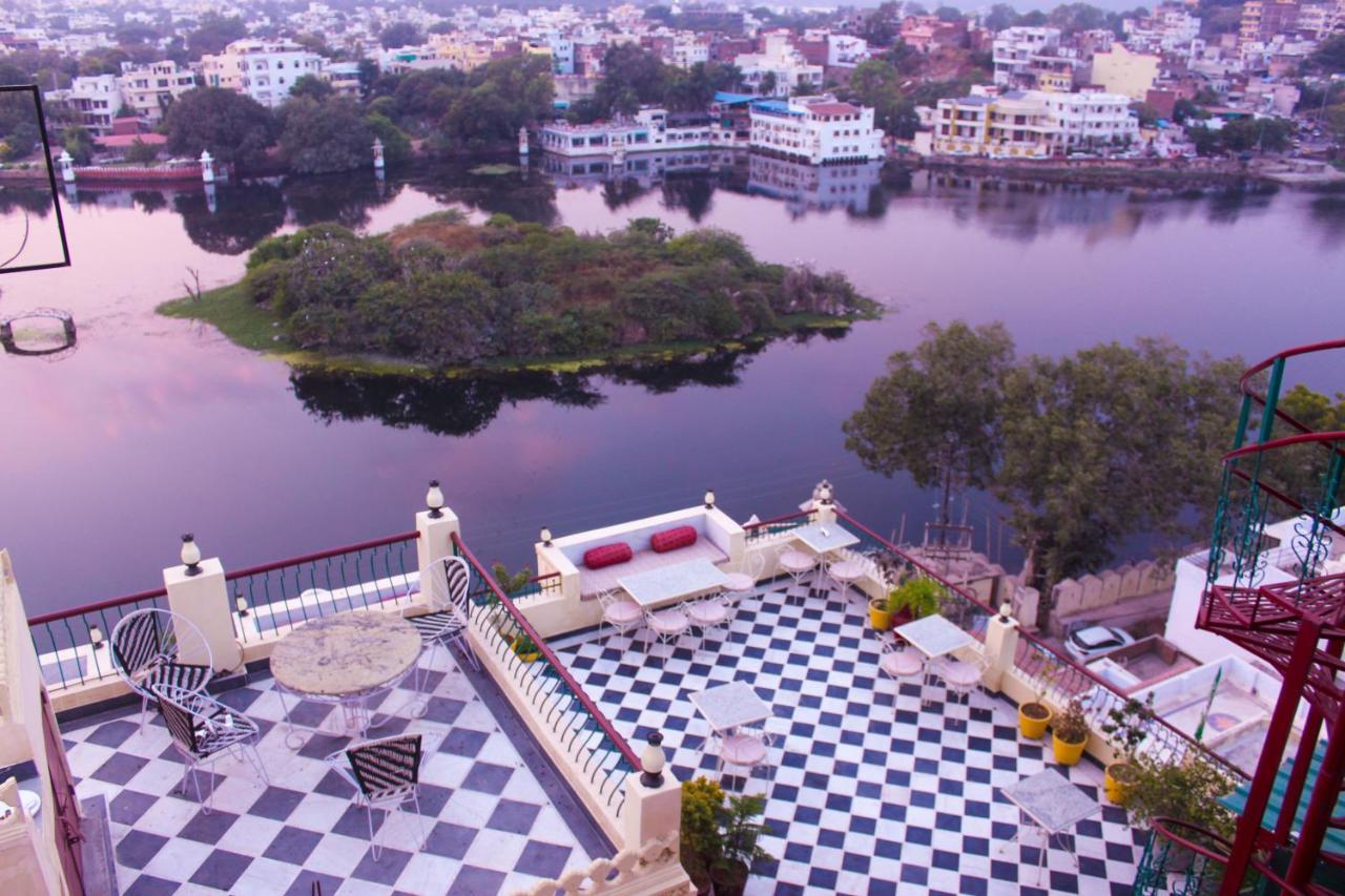 Hotel Mewari Villa ウダイプル エクステリア 写真